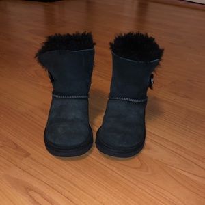 Kids UGG Boots with side button. Size 9 Toddler
